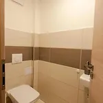 Kertkapcsolatos Nyaralo Viztol 80 Meterre Apartmán *