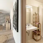 Kertkapcsolatos Nyaralo Viztol 80 Meterre Apartmán