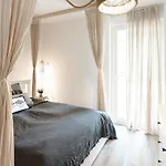 Kertkapcsolatos Nyaralo Viztol 80 Meterre Apartmán *