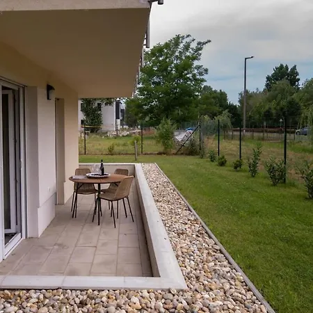 Apartment Kertkapcsolatos Nyaralo Viztol 80 Meterre *